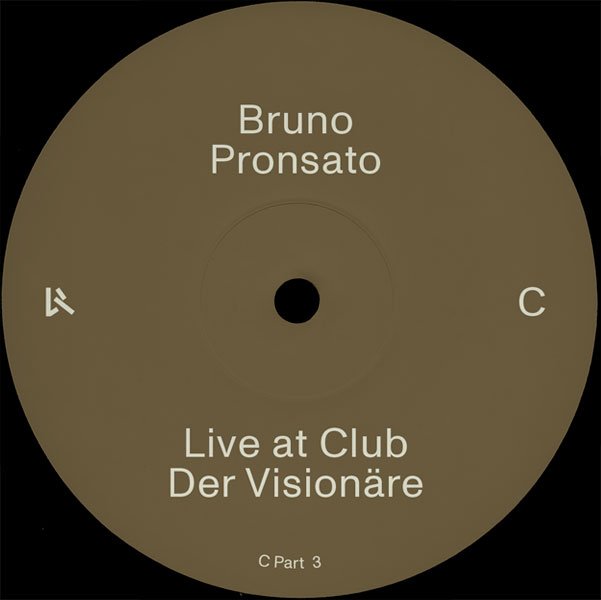 LOG79_C_600x600 Live at Club Der Visionäre