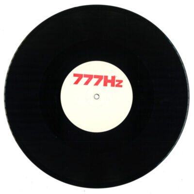 7HZ004_1 Rub a Dub Soldier