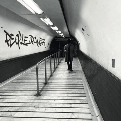 ITEZ02_1 People Power