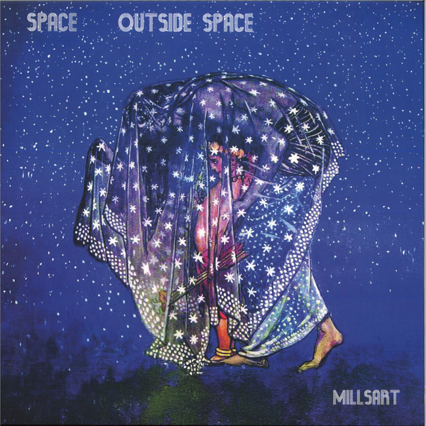 AX124_1_600 SPACE OUTSIDE SPACE